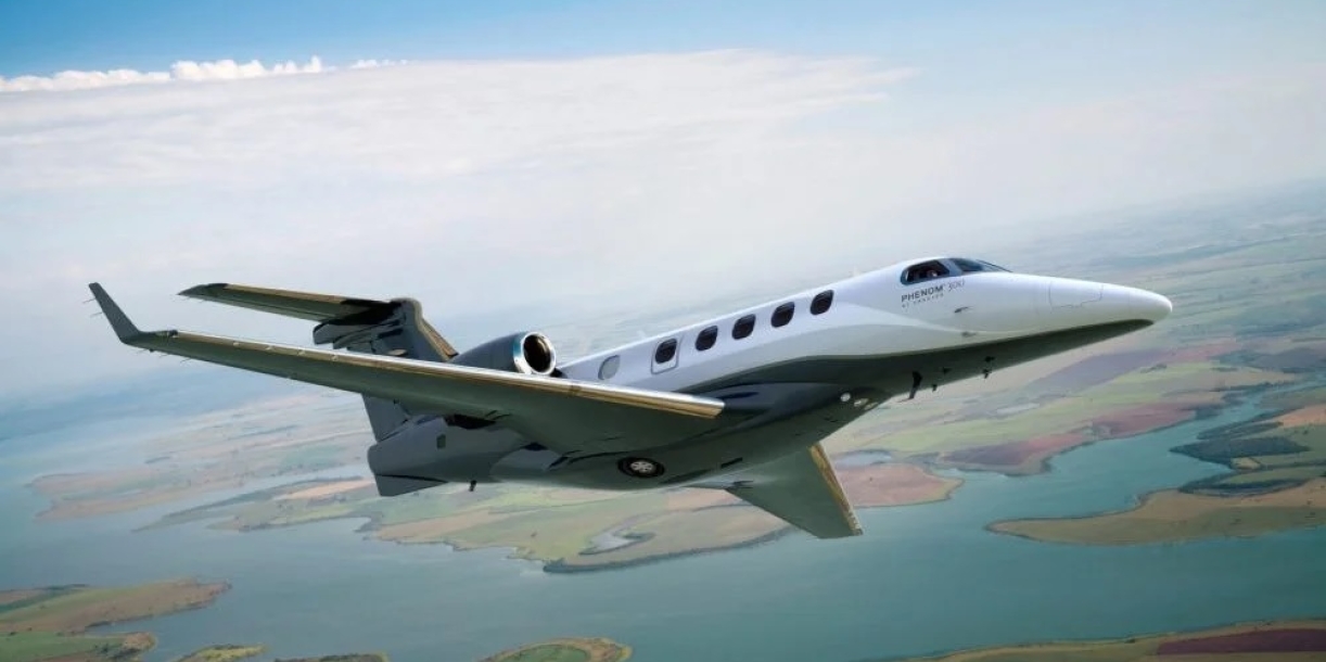 Are private jets safer than commercial airlines? 